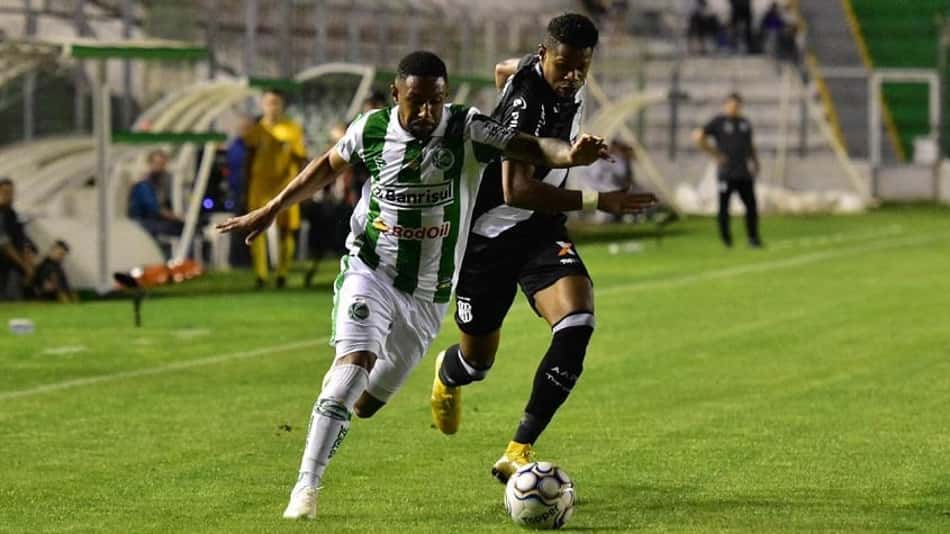 Atacante comenta a arrancada da Ponte na Série B e a briga pelo acesso