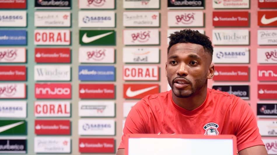 Jean Cléber deixa o futebol português e fecha com o CSA