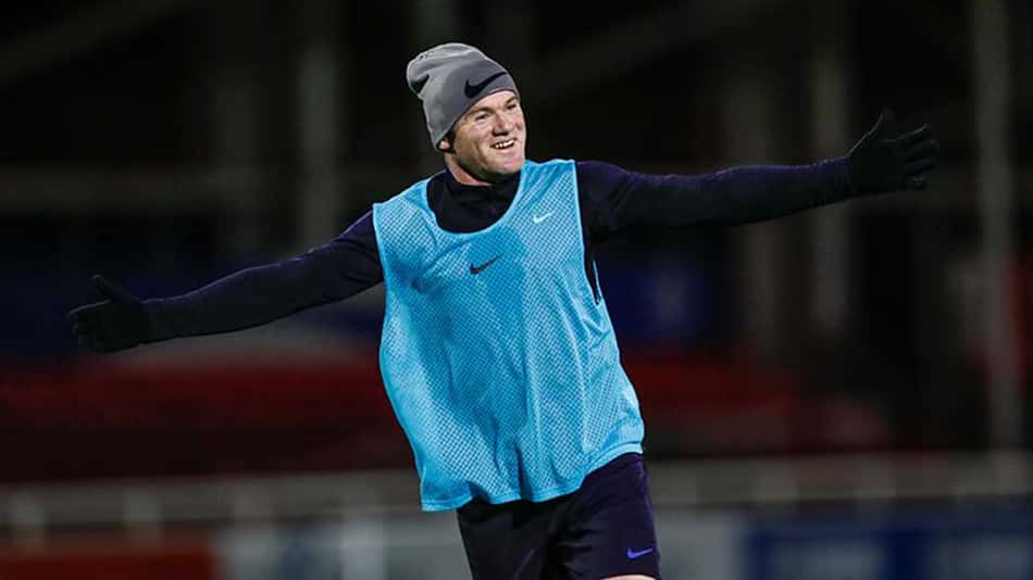 'Parecia que os jogadores estavam sendo cobaias' dispara Rooney