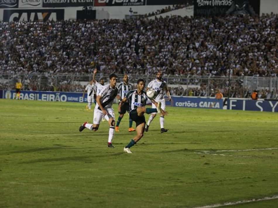 Ponte Preta bate o Coritiba e entra no G-4 da Série B