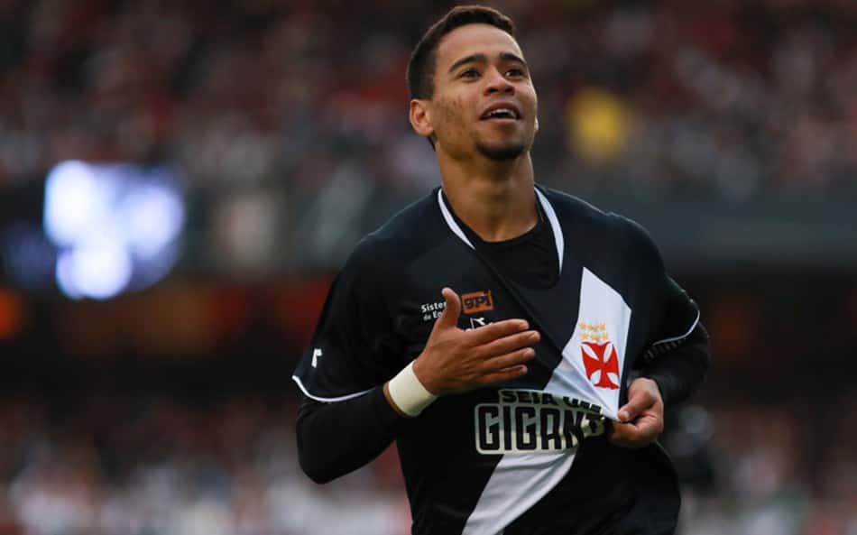 Vasco acerta patrocínio pontual para 'final do Brasileirão' em São Januário