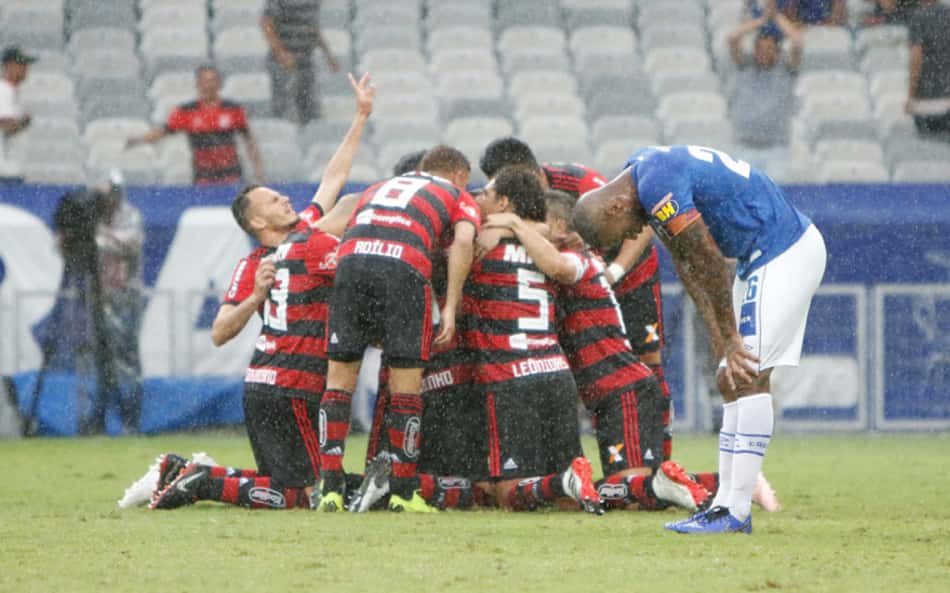 Veja a partida em imagens 