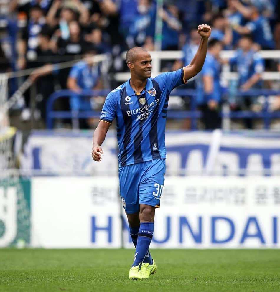 Maior artilheiro do futebol sul-coreano, Júnior Negão quer o título da K-League em 2020