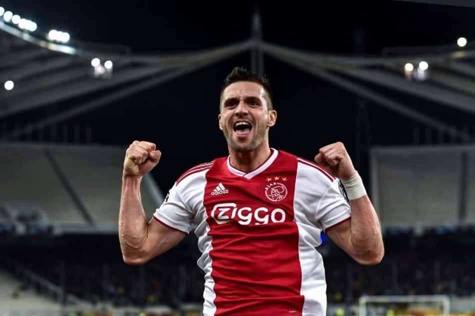 Milan busca contratação de Tadic para o meio de campo