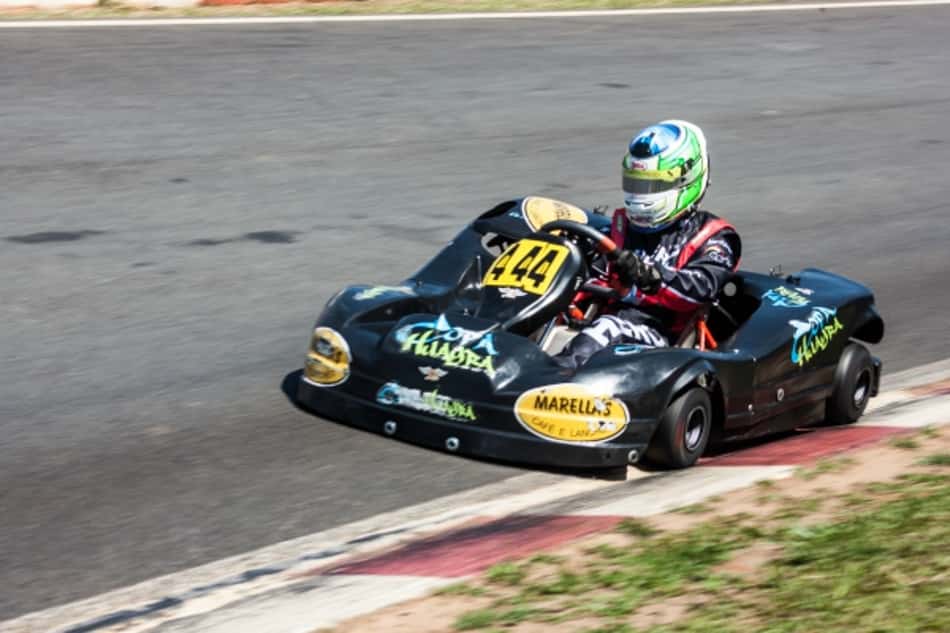 Artistas e celebridades são destaques nas 500 Milhas de Kart Granja Viana
