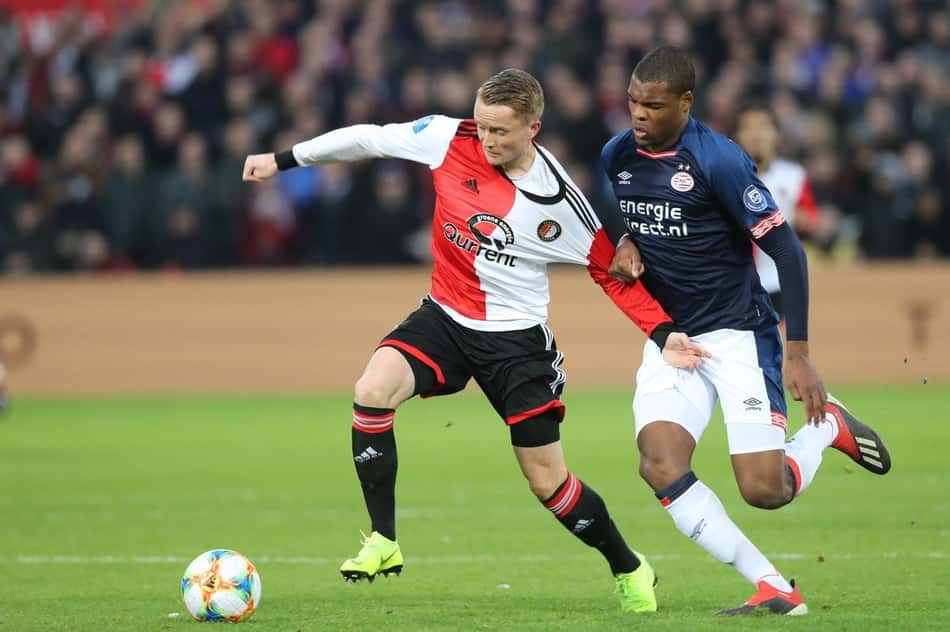 Confira os números do clássico entre PSV e Feyenoord (Foto: Reprodução/Twitter)