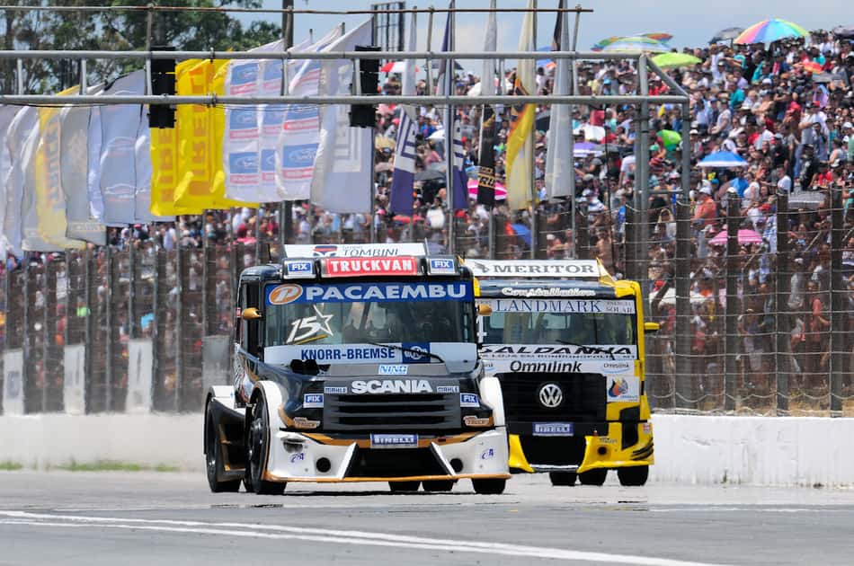 Roberval comemora título da Copa Truck em família: "Acordar campeão é mágico"