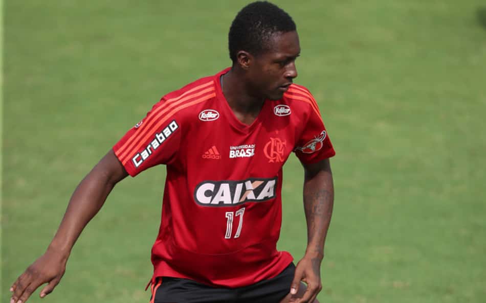Ex-Fla, Marlos Moreno negocia com time do futebol português
