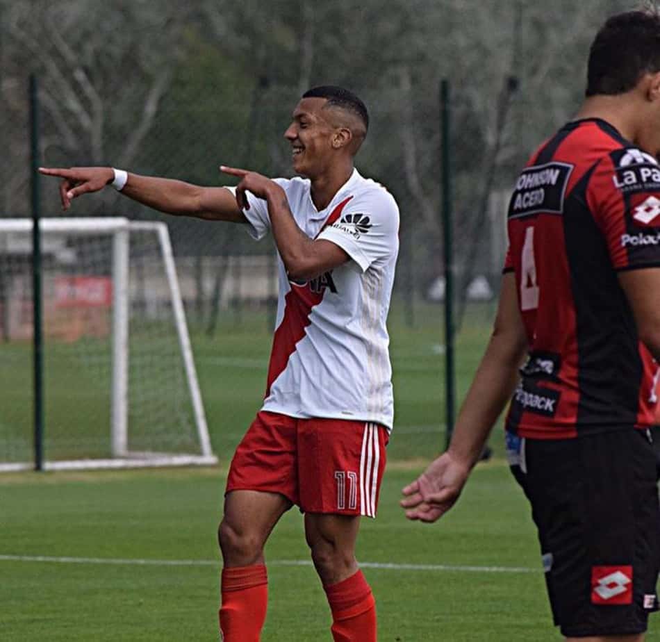 Cleiton De Arquino Grefe, jovem brasileiro do River Plate