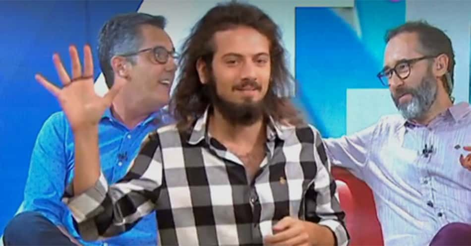 Novo visual! Cartolouco faz a barba para prevenção contra coronavírus