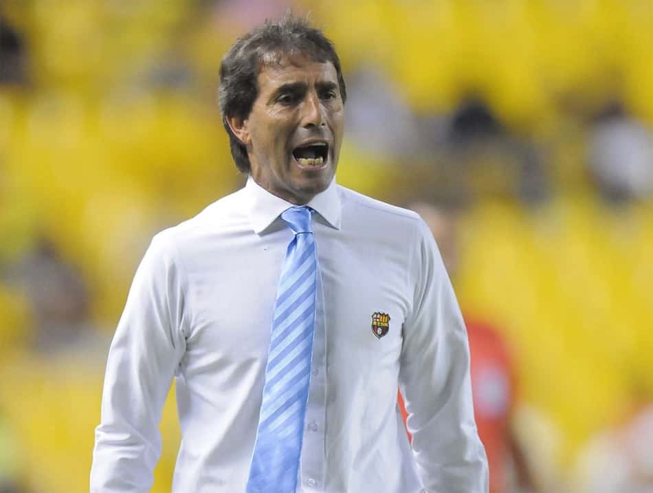 Guillermo Almada se despede do comando técnico do Barcelona de Guayaquil
