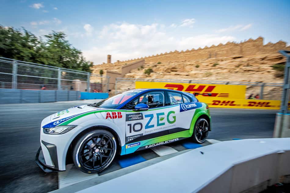 Cacá e Jimenez saem satisfeitos após primeiro treino do eTrophy I-PACE na Arábia Saudita