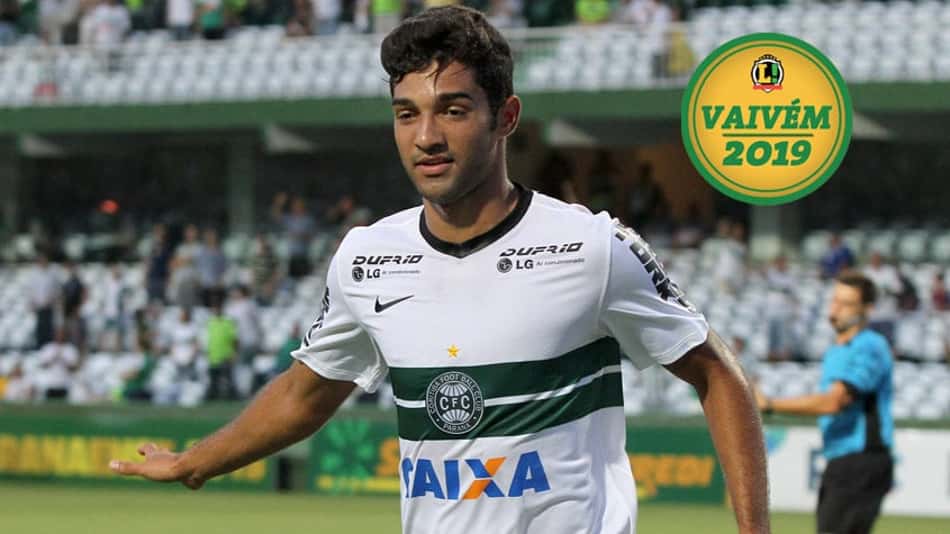 Só falta assinar! Alan Santos chega ao Rio e acerta com o Botafogo