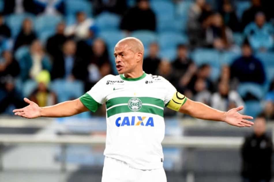 Alex se despede da ESPN no 'Resenha' para começar carreira de treinador de futebol