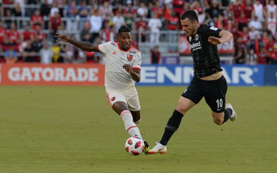 Com mais reservas no primeiro tempo, o Flamengo aproveitou a expulsão no time rival e os espaços que surgiram para fazer o gol do jogo. A dupla de zaga, que jogou a partida inteira, e Jean Lucas, autor do gol, foram os destaques. No segundo tempo, Vitinho foi o melhor, mas a equipe não ampliou o placar, mesmo com um jogador a mais.