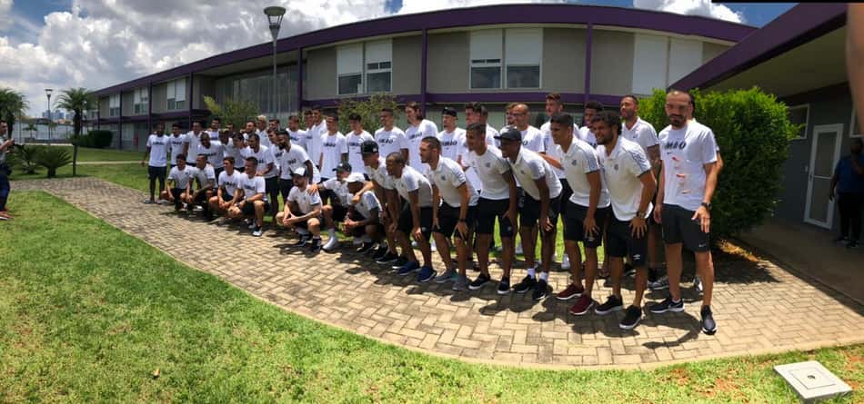 Sem Sampaoli, Corinthians e Santos fazem almoço da paz antes de jogo