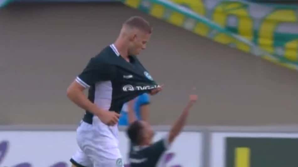 Marlone marca duas vezes e Goiás estreia com vitória no estadual