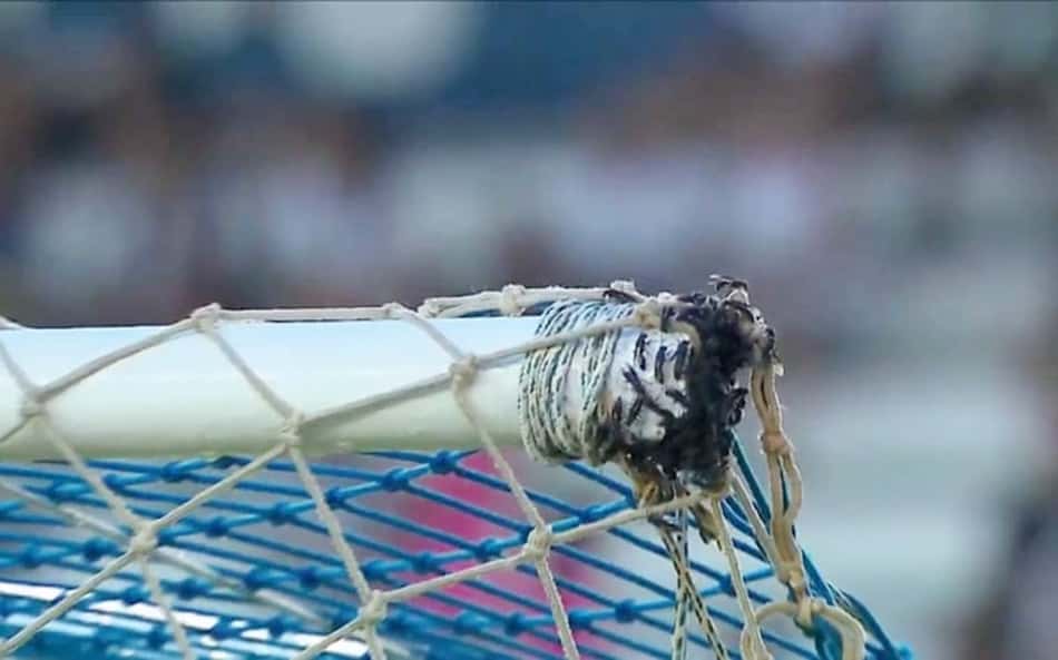 Trave de gol despenca em MG e causa traumatismo craniano em criança atingida
