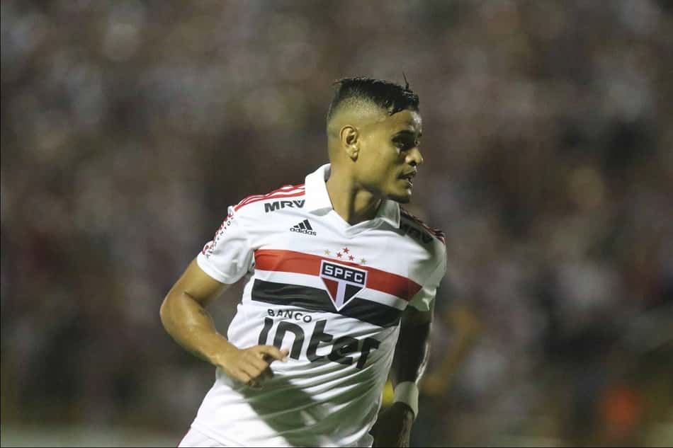 Em atuação segura, o São Paulo venceu o Grêmio Novorizontino por 3 a 0, na casa do adversário. O meia-atacante Everton, que marcou o primeiro gol da partida, foi o principal nome do Tricolor. Veja as notas para os jogadores do São Paulo (Por Alê Guariglia - superraiox@lancenet.com.br)