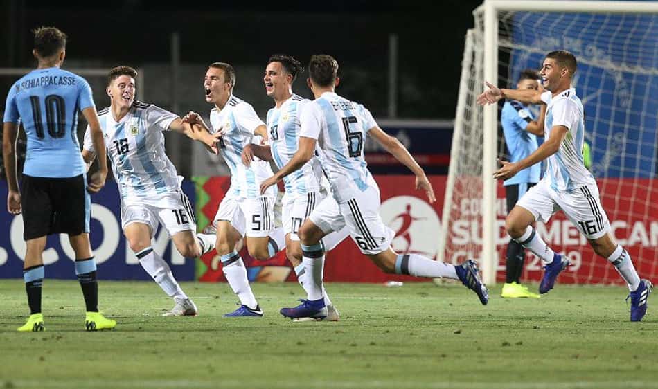 Argentina vence Uruguai e se mantém vivo no Sul-Americano Sub-20