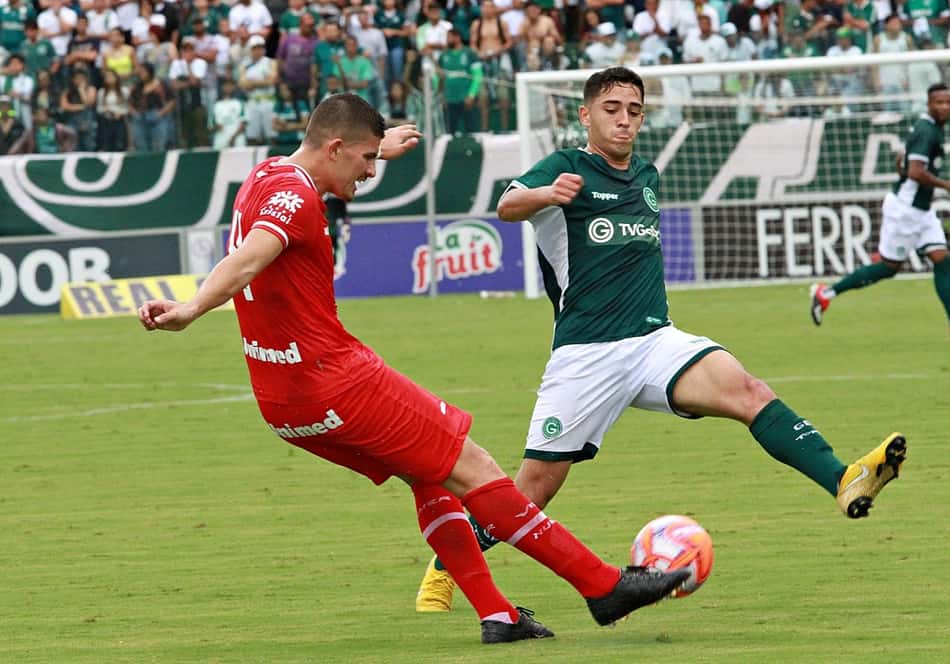 Superior, Goiás vence Vila Nova e se mantém na liderança do Estadual
