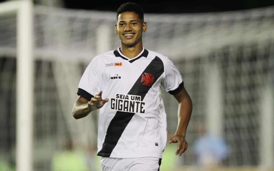 Oficial: Marrony deixa do Vasco e viaja para assinar com o Atlético-MG