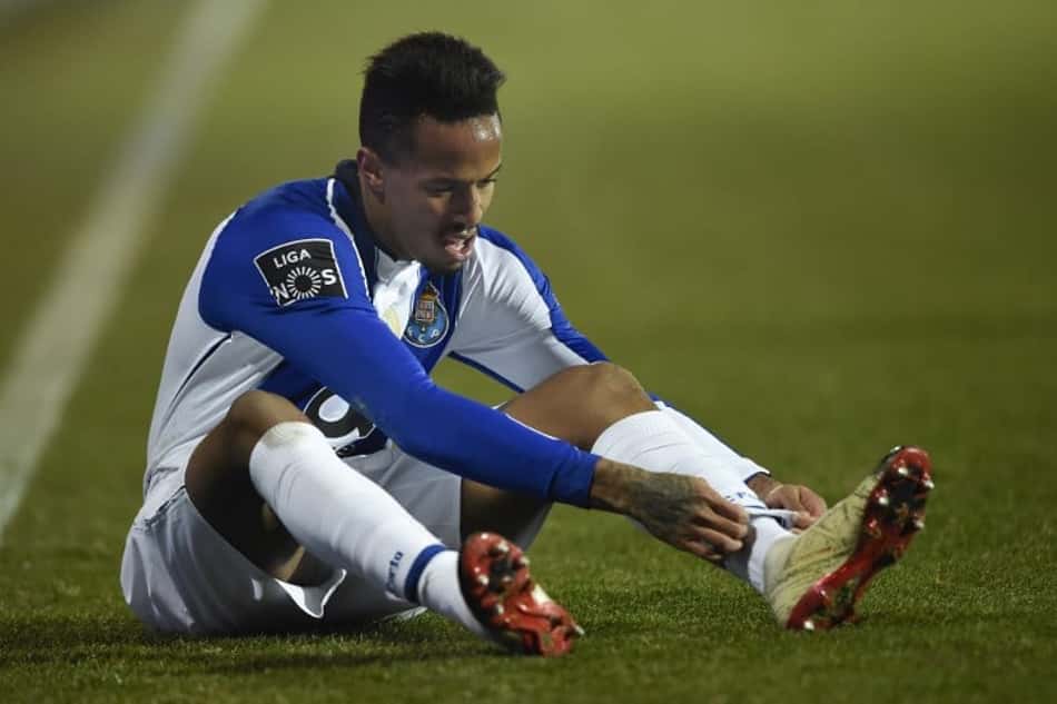 Após acionar Fifa, São Paulo recebe cerca de R$ 2,6 mi do Porto por venda do zagueiro Éder Militão