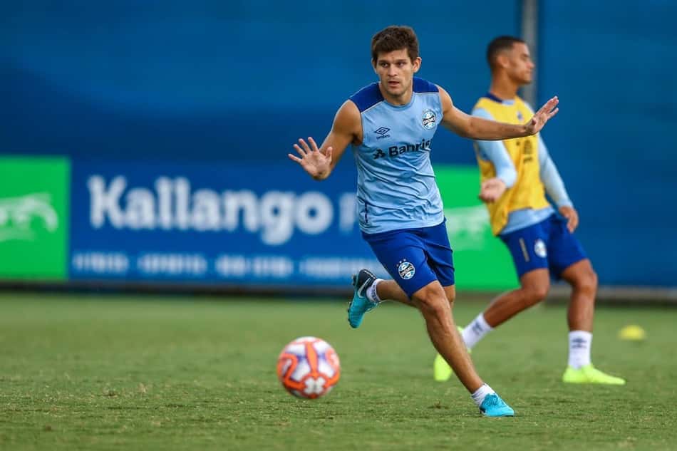 Kannemann pode aumentar a lista de desfalques do Grêmio