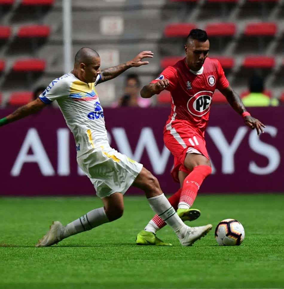Estreante Unión La Calera fica no empate com a Chape pela Sul-Americana