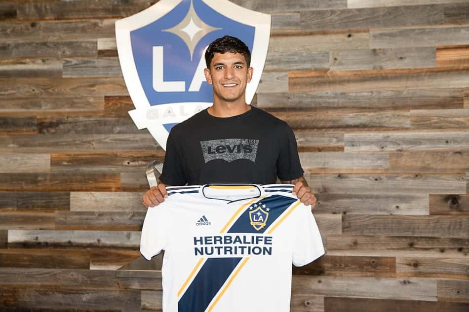 Los Angeles Galaxy acerta a contratação de capitão uruguaio