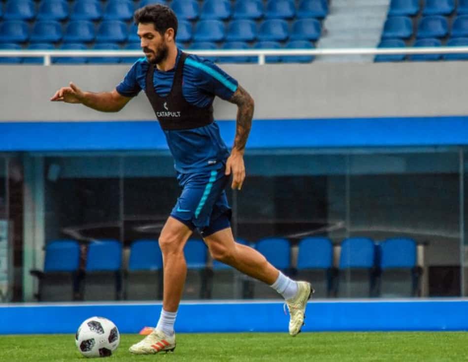 Após impasse na transferência, Cerro Porteño confirma argentino na equipe