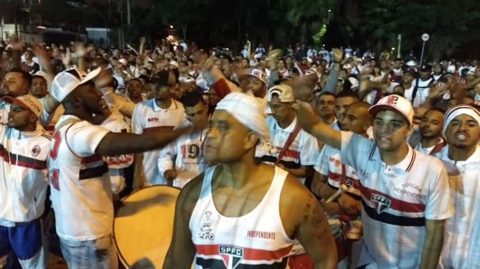 'Boi do Piauí': protesto de torcedores do São Paulo vira piada na web