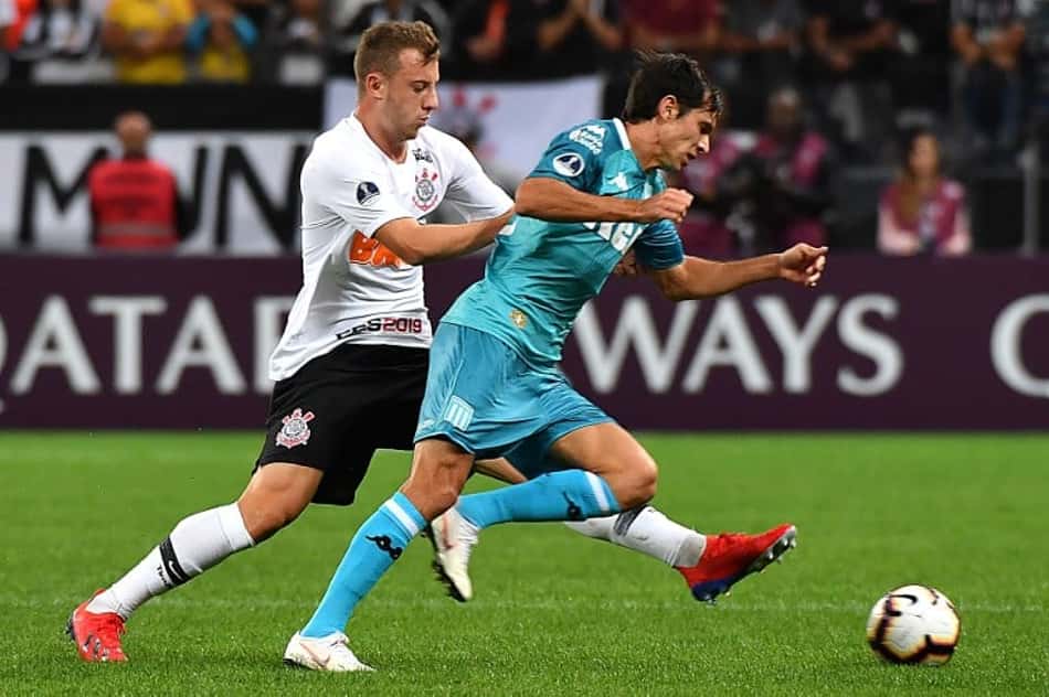 Corinthians x Racing (ARG) Carlos Augusto