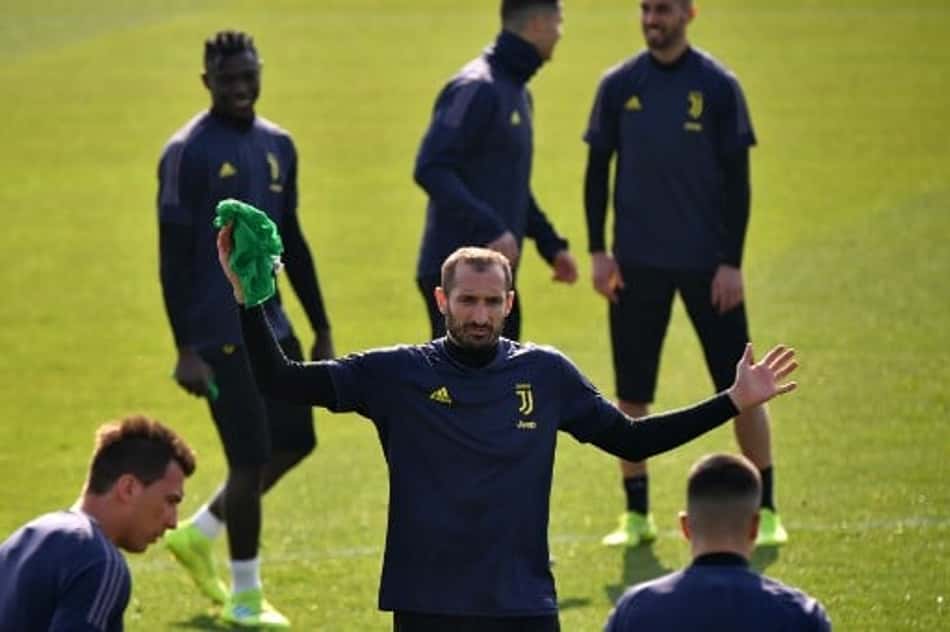 Chiellini, zagueiro da Juventus, afirma: 'Se Cristiano Ronaldo tivesse saído antes, seria melhor'