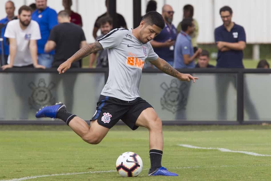 Empresário de Sérgio Díaz diz que o atacante deve ir para o Cerro Porteño