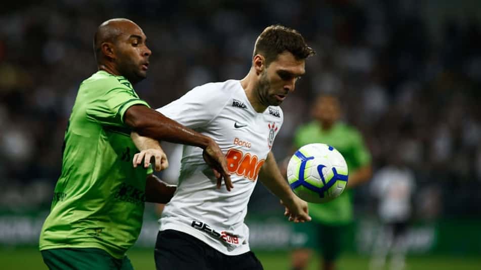 Boselli pede chance para se adaptar ao Timão: 'Única forma é jogando'