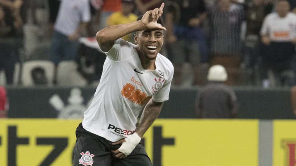 Em seu retorno ao Corinthians, Gustavo vem tendo sua maior média de gols da carreira