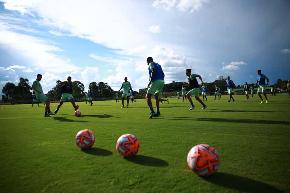 Dividindo o plantel, Chapecoense se prepara para sequência como visitante