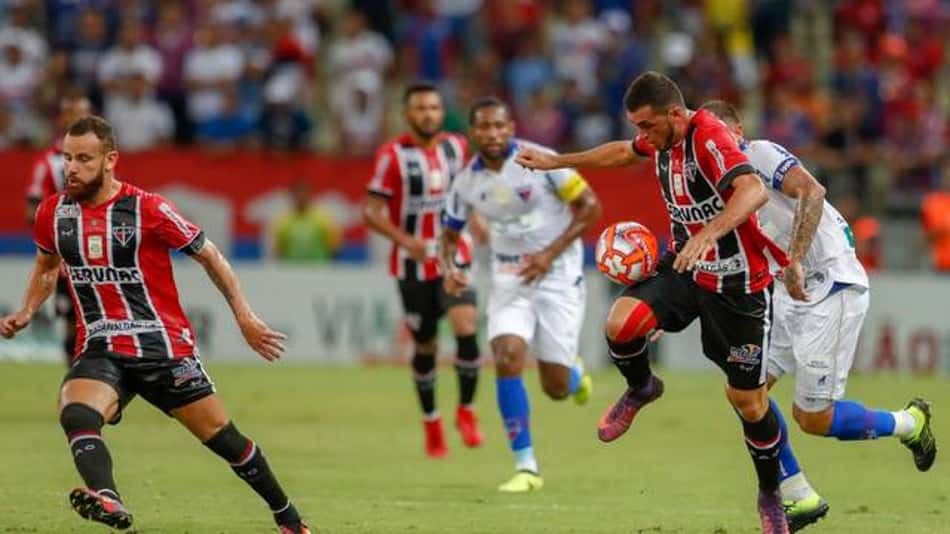 Nada feito: Sem inspiração, clássico Fortaleza e Ferroviário fica no zero