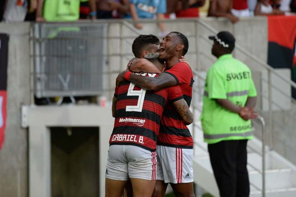 O Flamengo não teve dificuldades em vencer o Americano por 4 a 1, neste domingo, na estreia da Taça Rio, segundo turno do Campeonato Carioca. Autor de dois gols, Vitinho recebeu a maior nota do Rubro-Negro. Gabigol, que desencantou no clube, Arrascaeta e Diego também foram bem avaliados. Pará também teve boa atuação no triunfo. Confira as notas do LANCE! (Carlos Bandeira de Mello)