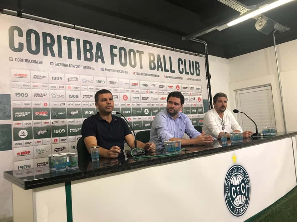 Ex-técnico do Coritiba se pronuncia pela primeira vez após decisão