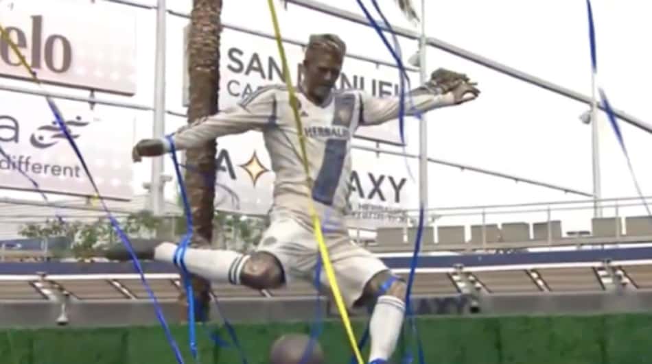 Beckham recebe estátua do LA Galaxy