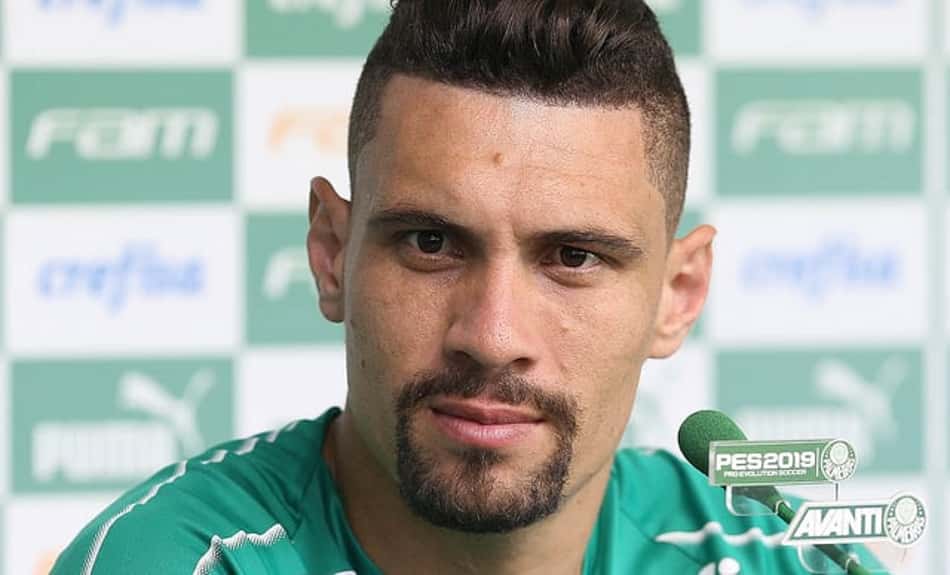 Moisés defende estilo de Felipão: 'É um dos mais vitoriosos do mundo'