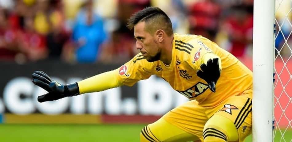 Em grande fase e com 'lenha para queimar', Diego Alves chega a 200 jogos no Flamengo; veja números!