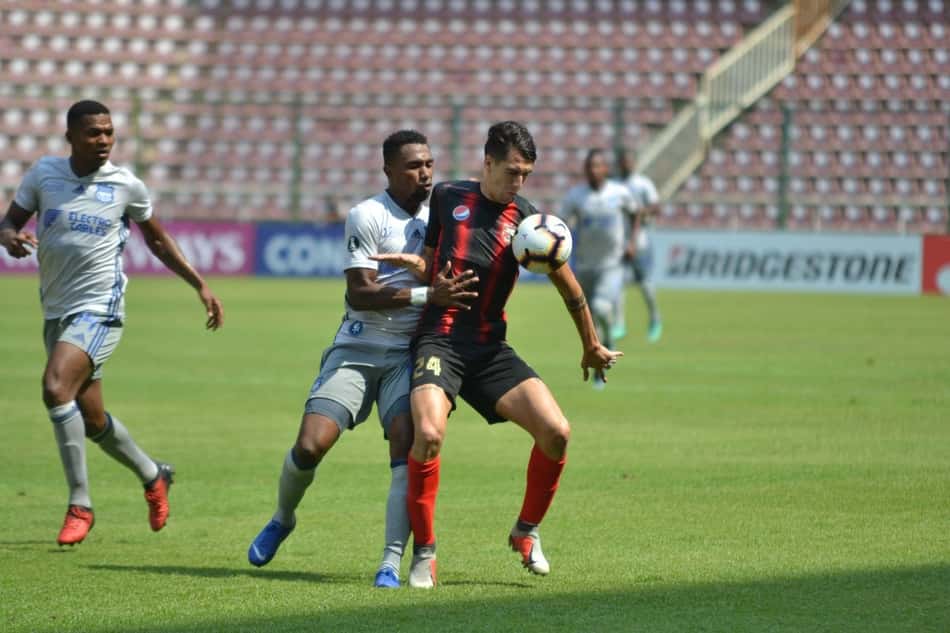 Pelo grupo do Cruzeiro, Emelec e Deportivo Lara disputam a vice-liderança