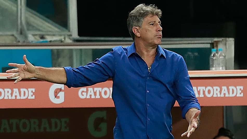 Renato Gaúcho minimiza confusão com Victor Cuesta