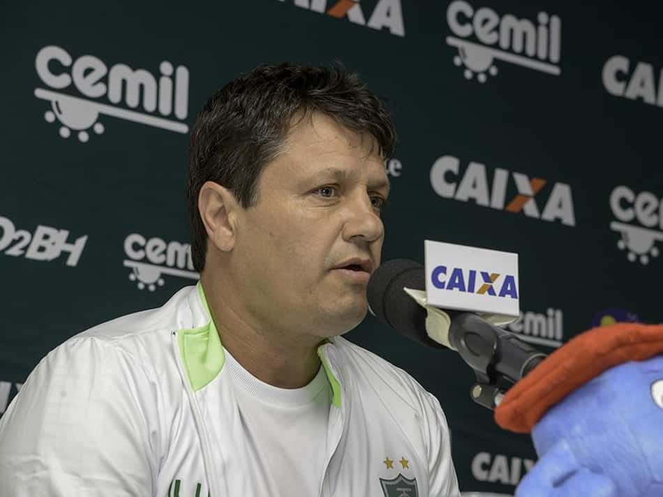 Adilson Batista é o novo técnico do Ceará