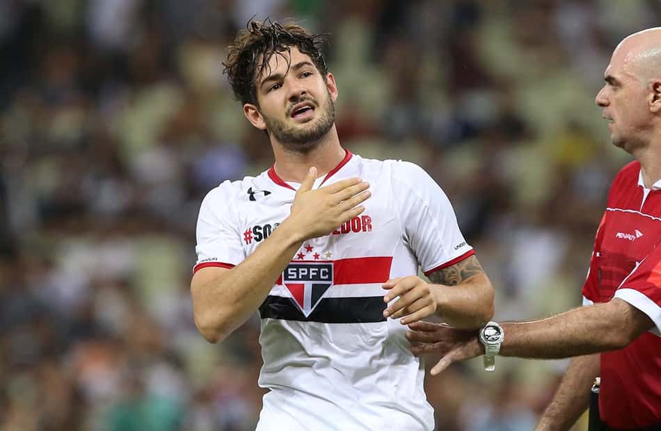 Alexandre Pato - Atacante (29 anos) - Último clube: Tianjin Tianhai (CHN) 