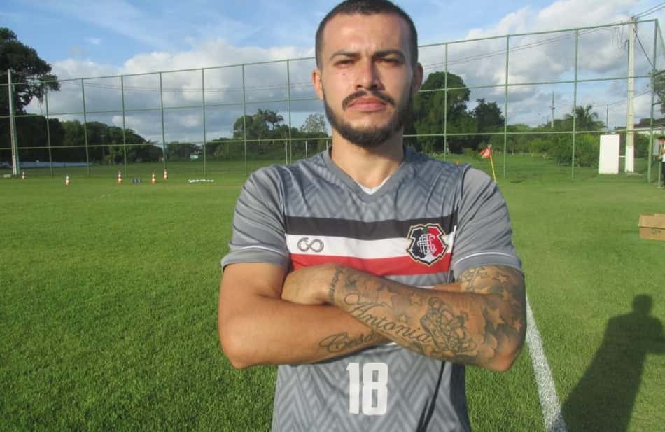 Lateral do Santa Cruz crava: 'É o melhor momento da minha carreira'