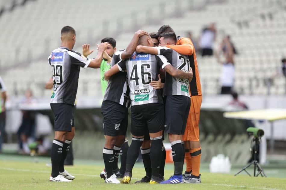 Ceará vira pra cima do Santa Cruz e segue na ponta do Grupo B